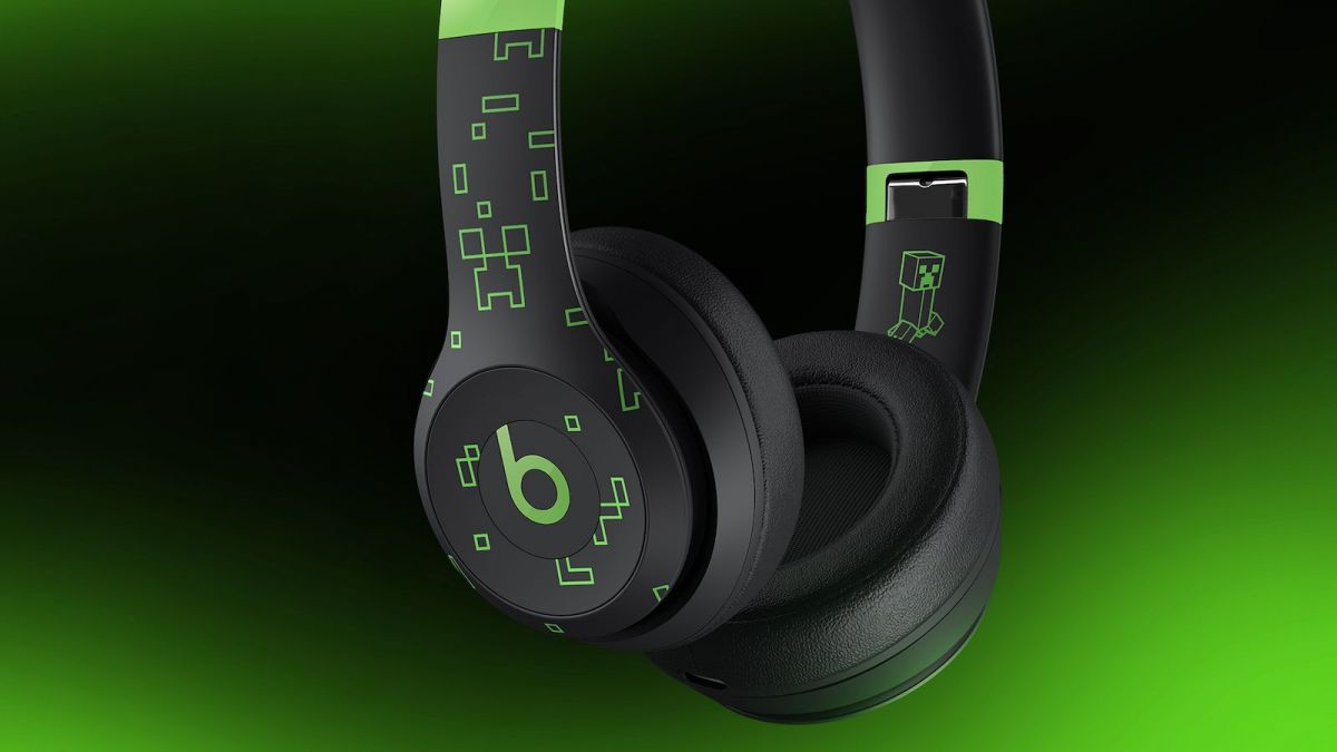 Apple представила наушники Beats Solo 4 в стиле Minecraft