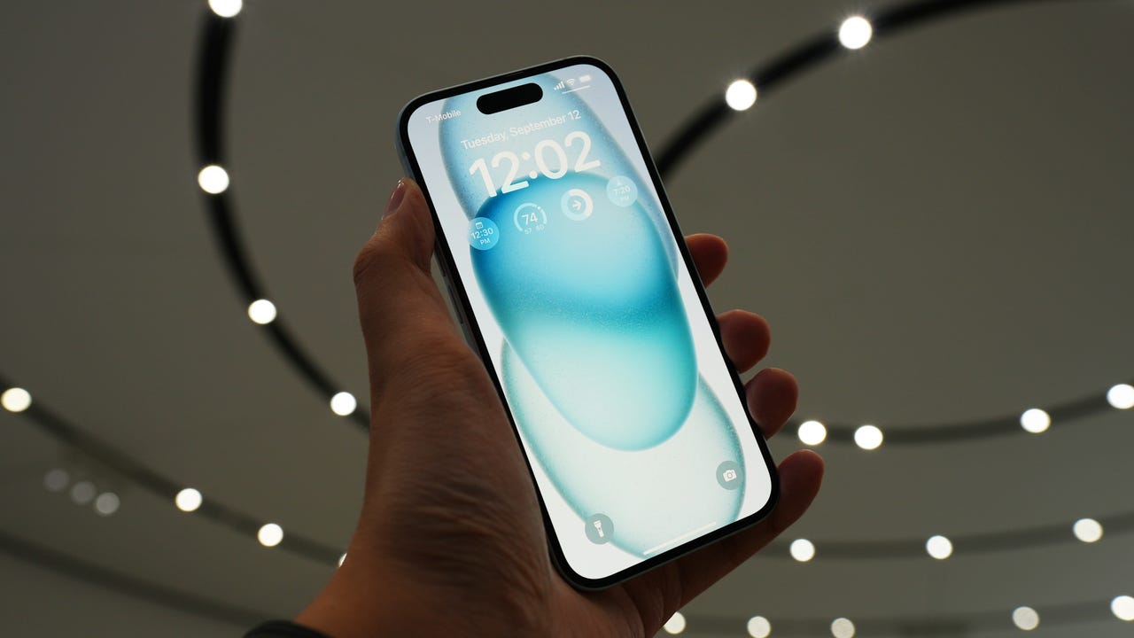 Владельцы iPhone жалуются на блокировку мобильной связи