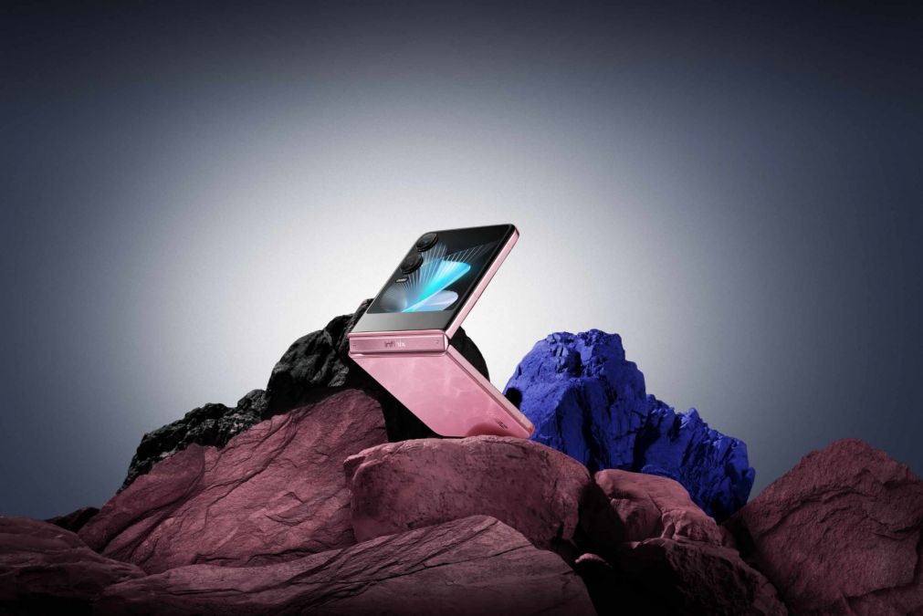 Infinix выпустила свой первый складной смартфон Zero Flip