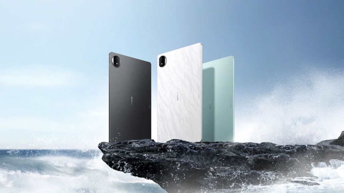 В России начались продажи флагманского ИИ-планшета HONOR MagicPad 2