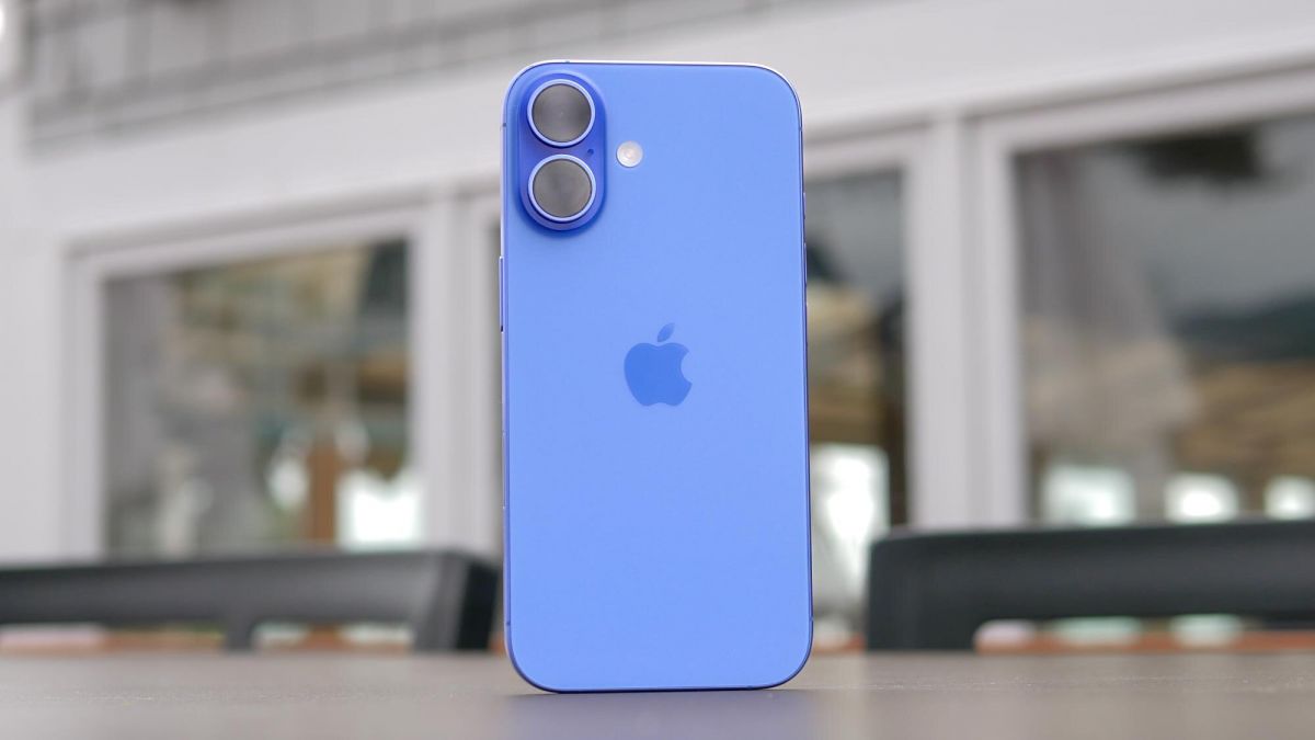 М.Видео-Эльдорадо первой на рынке привезла iPhone 16 в Россию