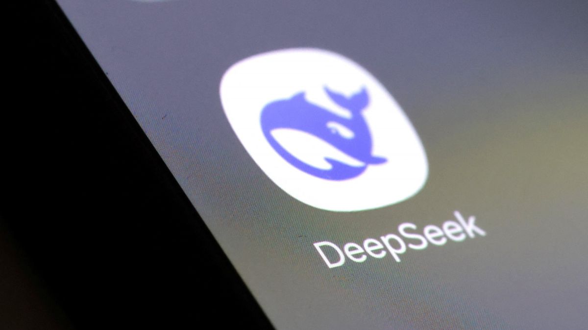 Приложение DeepSeek начали блокировать в App Store и Google Play