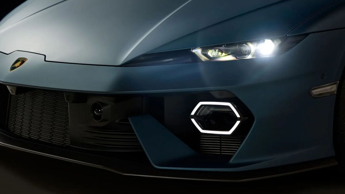 Lamborghini представила гибридный суперкар Temerario с V8 и тремя электромоторами