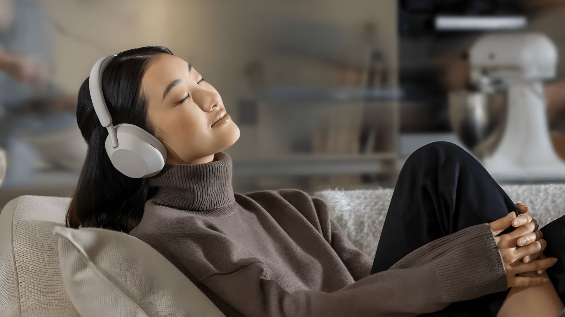 Sony случайно раскрыла цену новых WH-1000XM6 до презентации