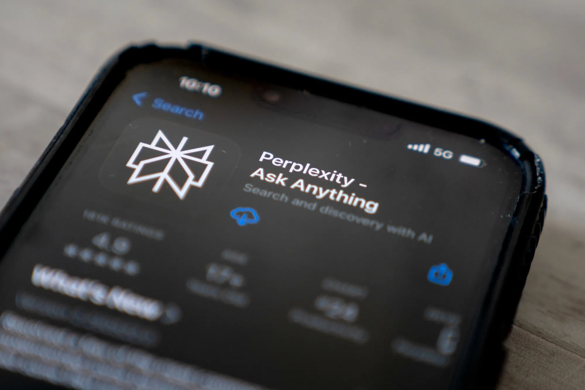Apple рассматривает покупку ИИ-поисковика Perplexity