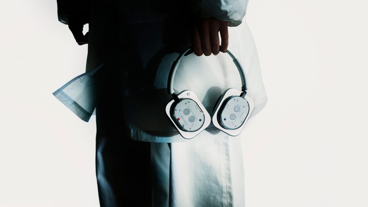 Nothing выпустила полноразмерные наушники Headphones (1)
