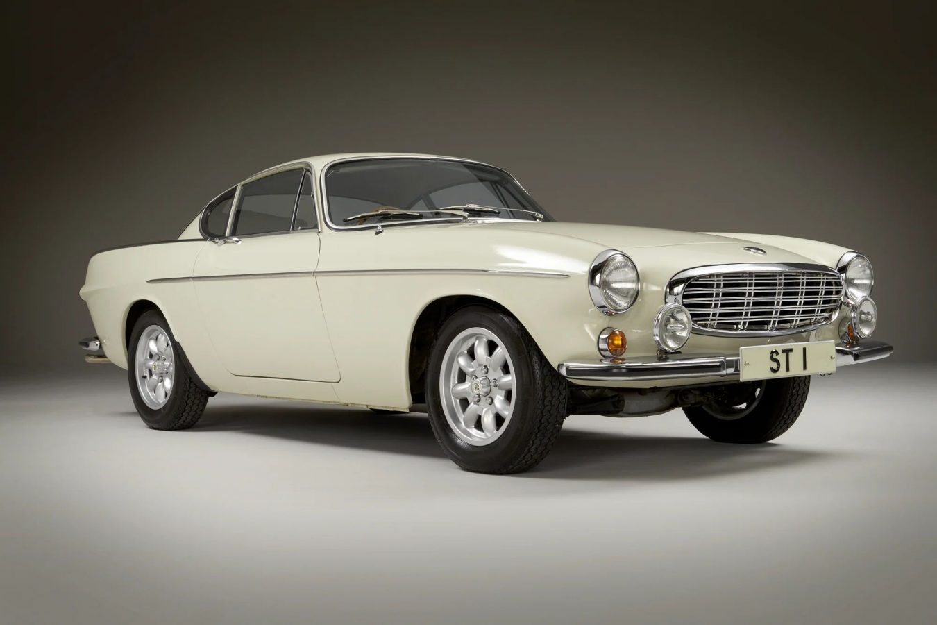 Volvo P1800 Cyan: когда инженеры плюнули на маркетинг и сделали мечту