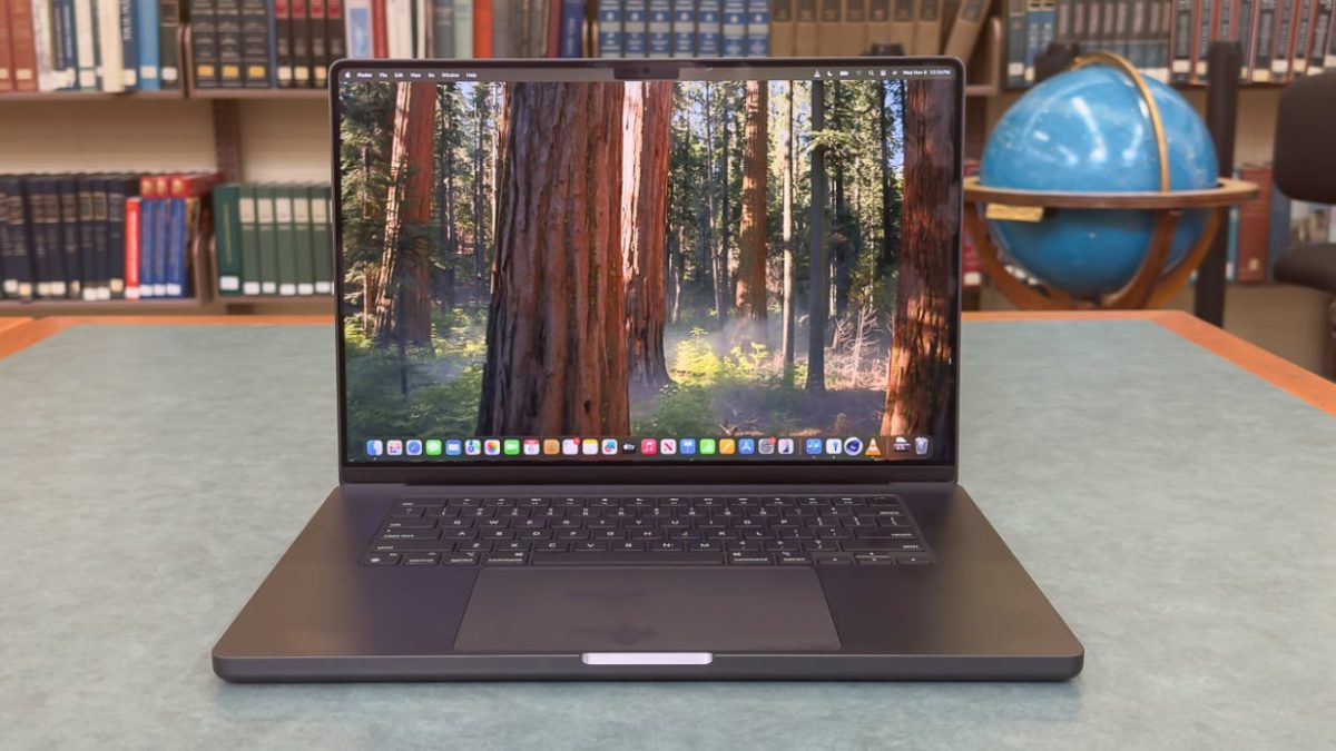 Apple готовит первый MacBook Pro с сенсорным экраном 