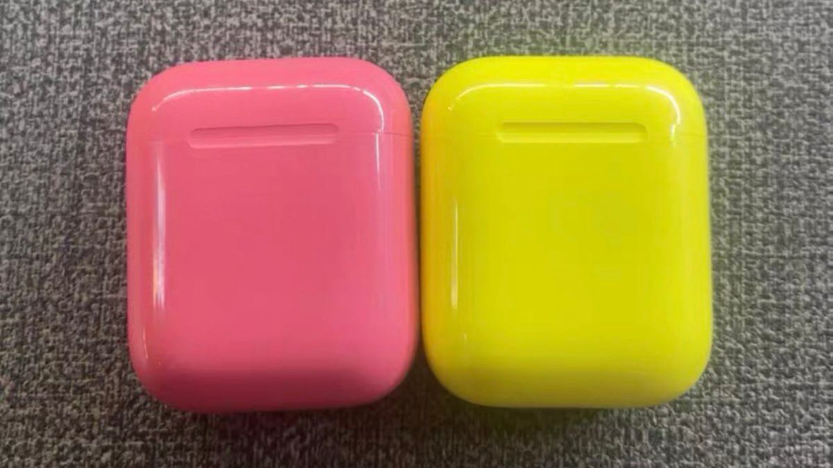Apple планировала выпустить первые AirPods в ярких цветах