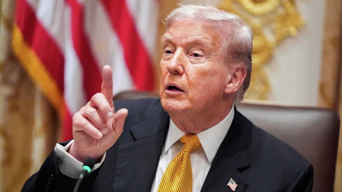Трамп намерен вмешаться в сделку по покупке Warner Bros. стримингом Netflix
