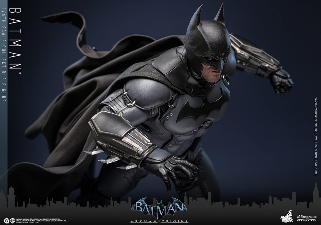 hot-toys-dc-comics-batman-sixth-scale-figure-gallery-695fd0909e869