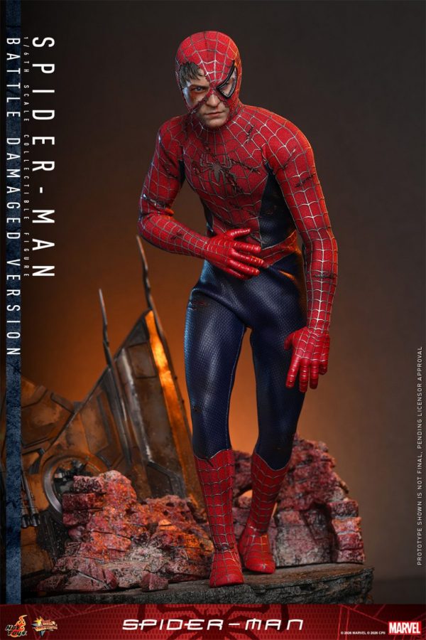 hot-toys-marvel-spider-man-battle-damaged-version-sixth-scale-figure-gallery-6958169ccd241