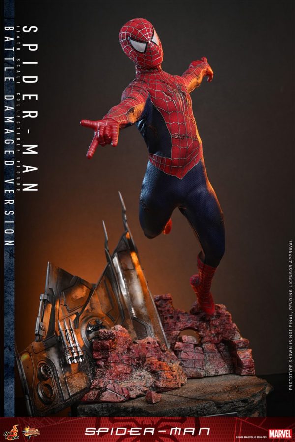hot-toys-marvel-spider-man-battle-damaged-version-sixth-scale-figure-gallery-6958169d2301e