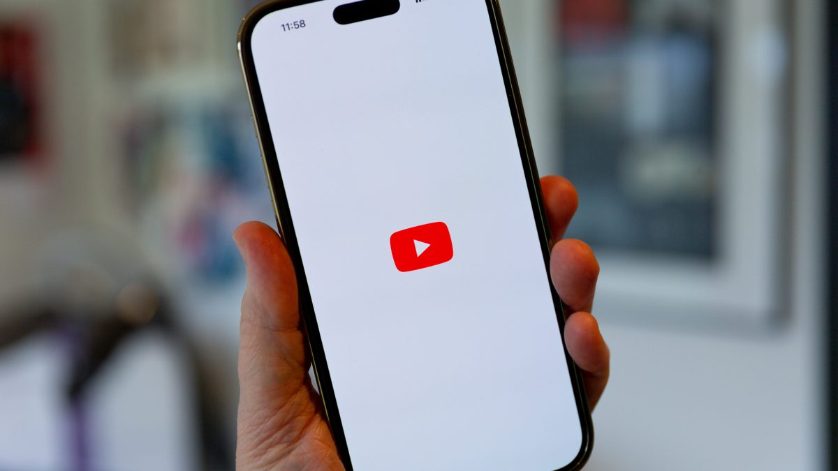 YouTube лишил браузеры Brave и Vivaldi фонового воспроизведения без Premium