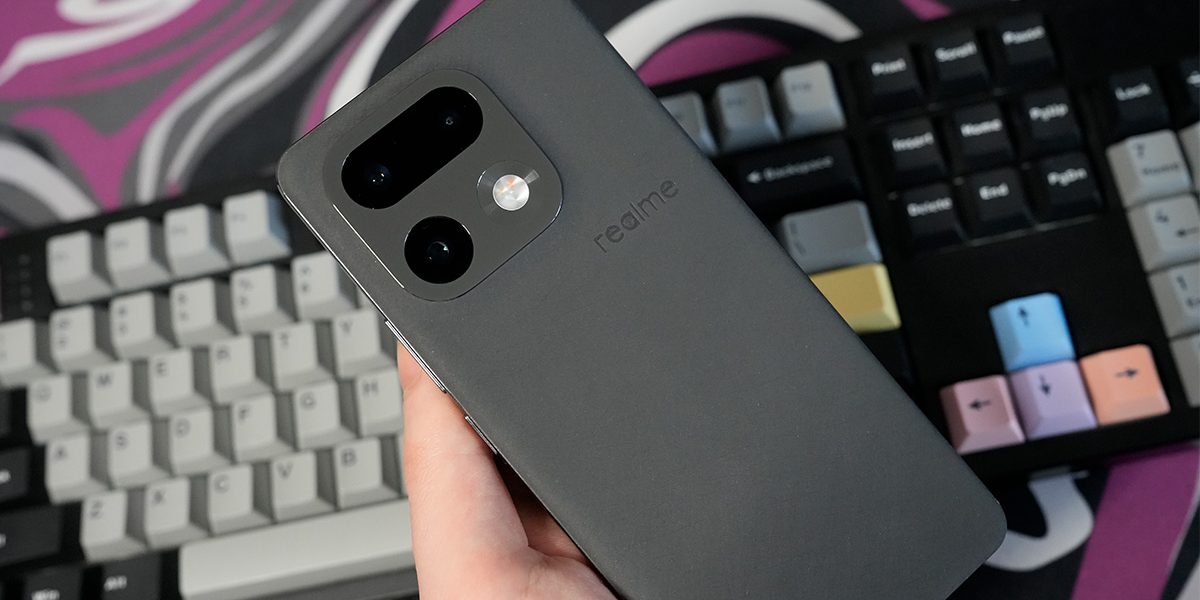 Обзор realme 16 Pro+: возвращение номерной серии в игру