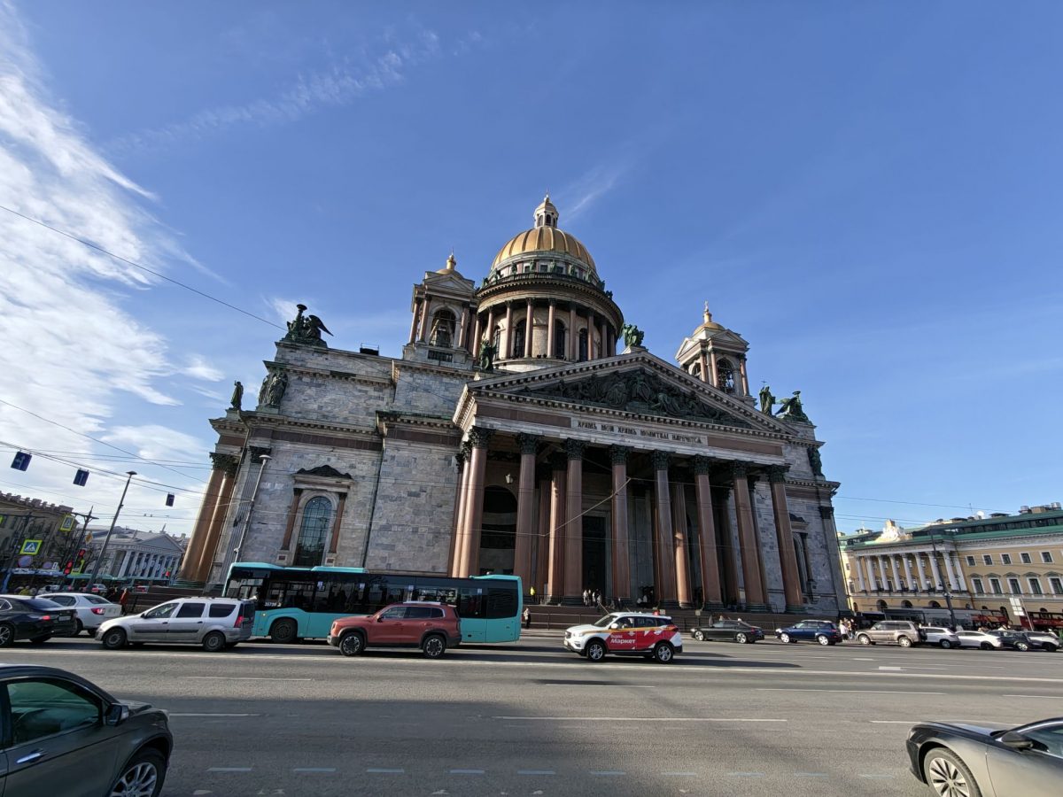 obzor-realme-16-pro-plus_12