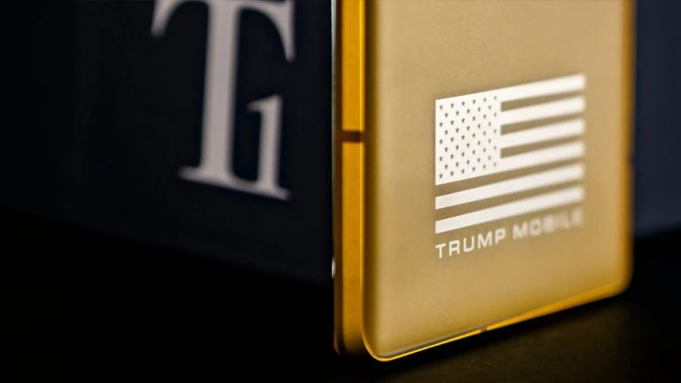 Trump Mobile вновь обновила дизайн и характеристики смартфона T1