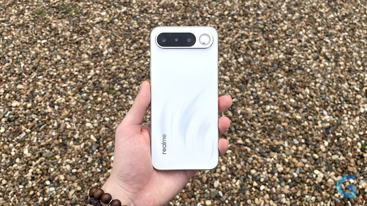obzor_realme_16_5g_7