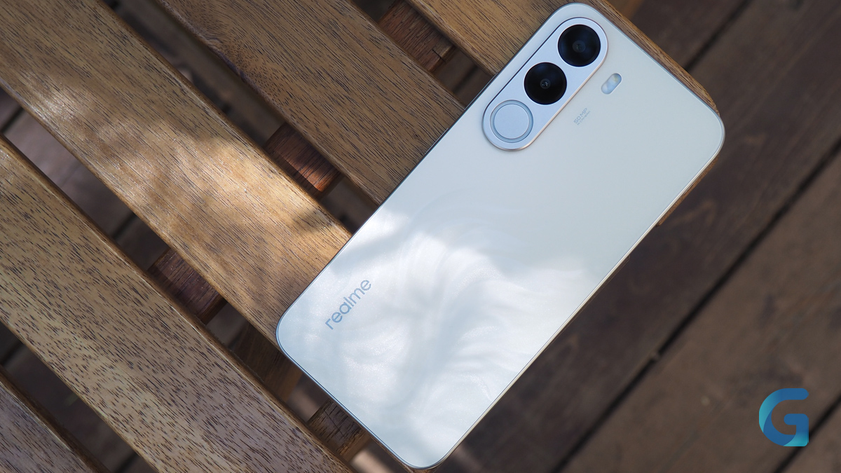 Обзор realme C100x внешний вид спинки
