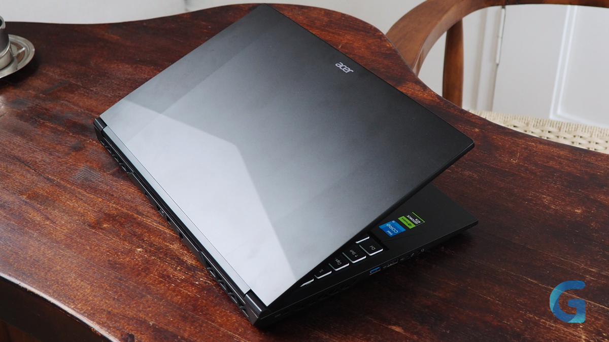 Обзор Acer Aspire 7 дизайн