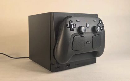 Моддер сделал для Steam Machine кастомную панель с док-станцией под геймпад Steam Controller