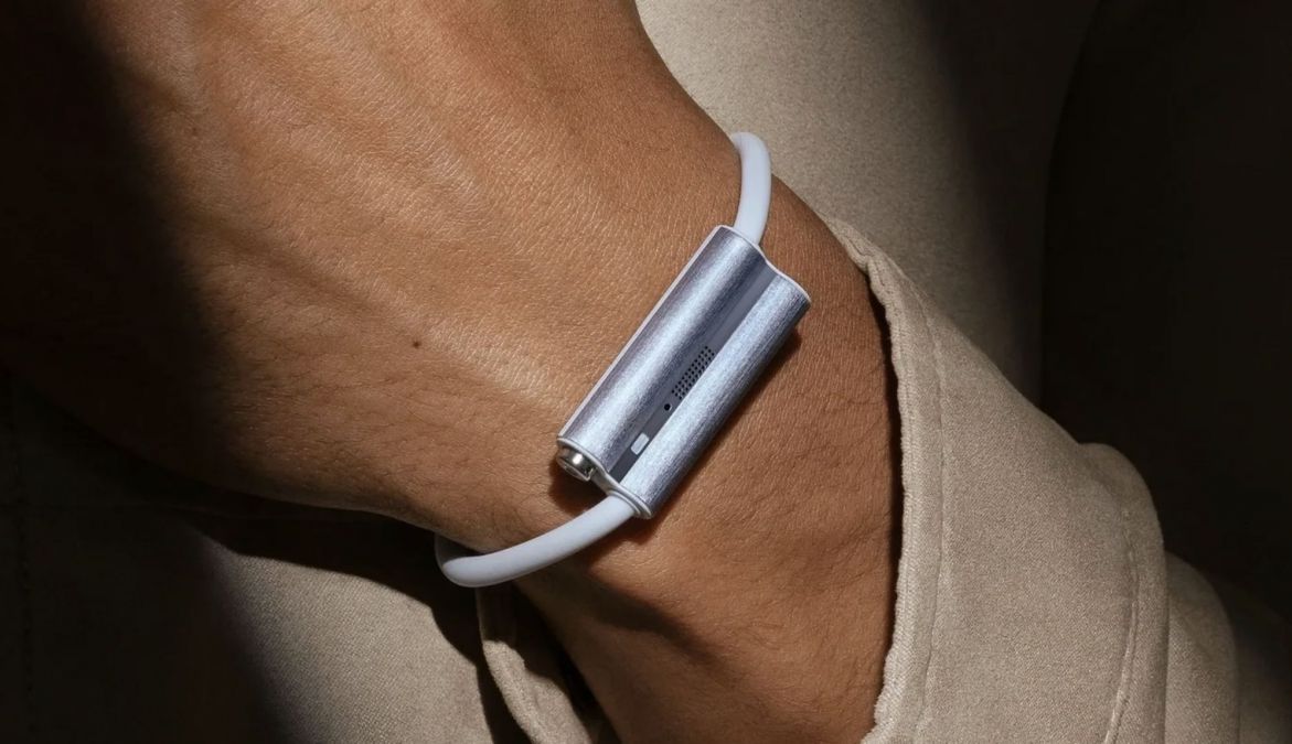 Создатели Fitbit выпустили конкурента Whoop с GPS, LTE и ИИ