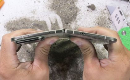 Pixel 11 Pro Fold оказался не таким крепким: смартфон треснул при изгибе