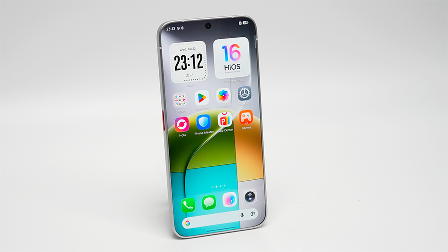 Экран без границ: TECNO показала первый смартфон с нулевыми рамками