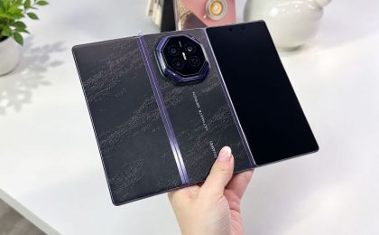 Трифолд HUAWEI Mate XT 2 показали на «живых» качественных видео