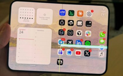 Apple признала проблему с дисплеями iPhone Duo