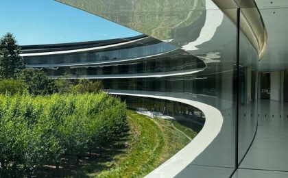 Apple и Microsoft обязали хранить переписку пользователей в России