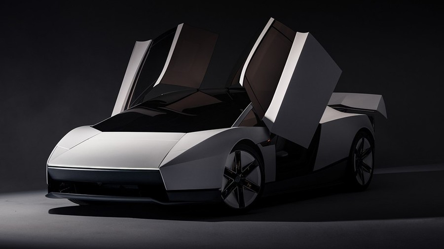 Tesla не гарантирует поставку летающего Roadster покупателям