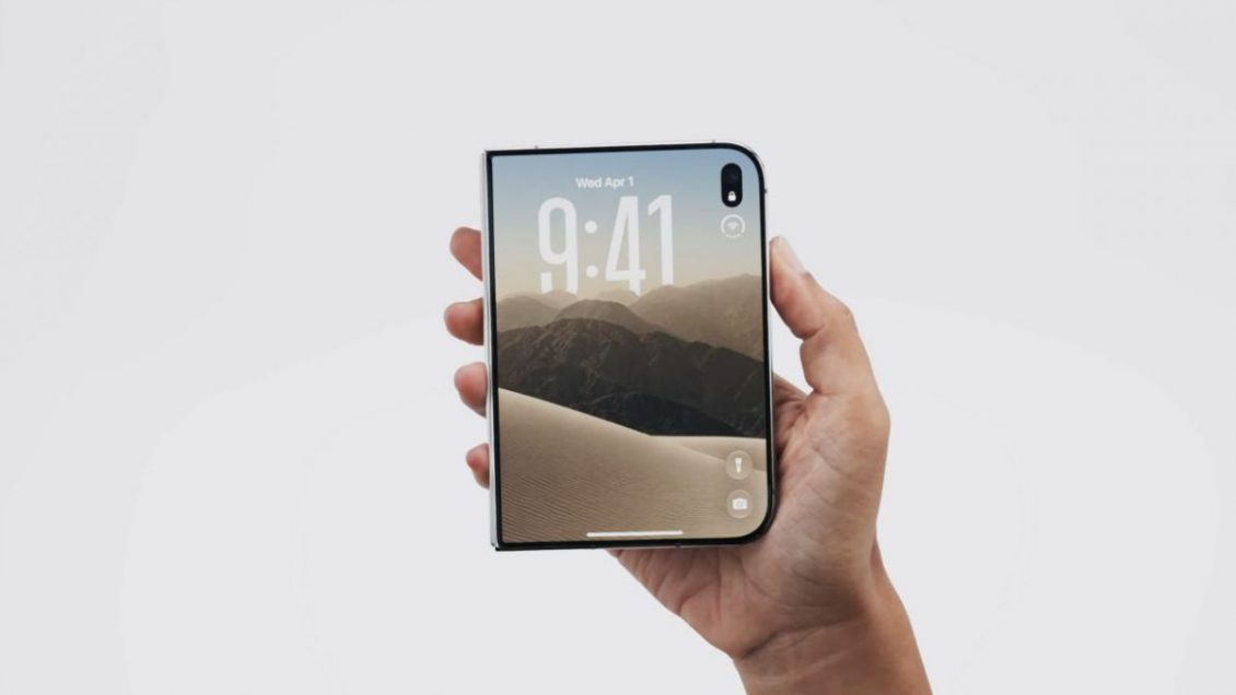Складной iPhone Duo уже привезли в Россию. Цена почти 400 тысяч рублей