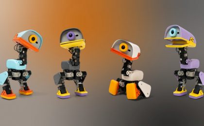 Глава NVIDIA вывел на сцену четырёх роботов-утят Microduck. Они умеют ходить и делать сальто