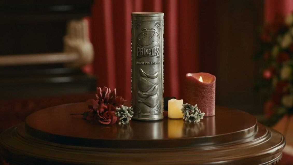 Pringles разыграет 200-летний запас чипсов за обещание похоронить прах в фирменной банке